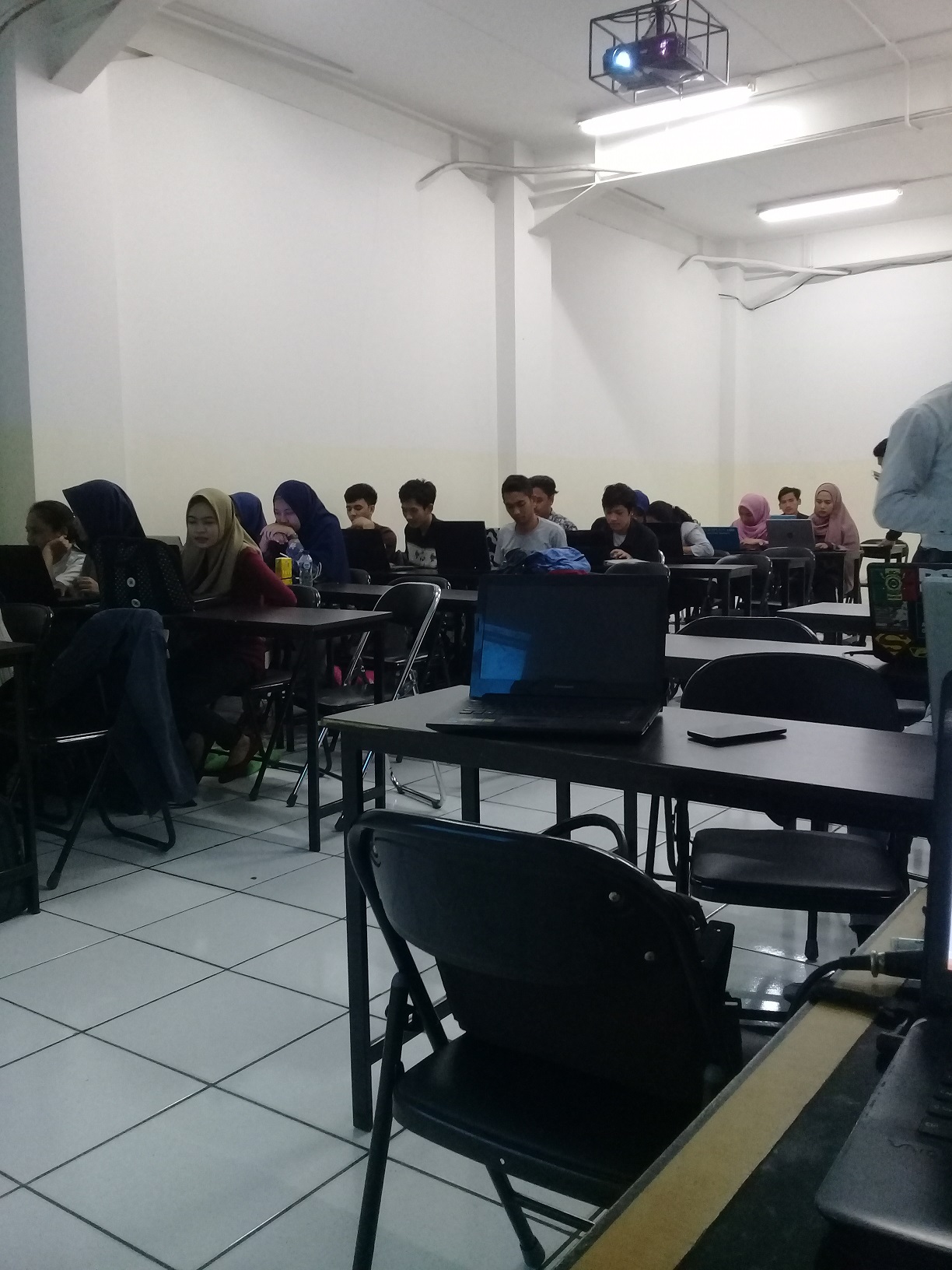 2018-2019-1 12.5B.03