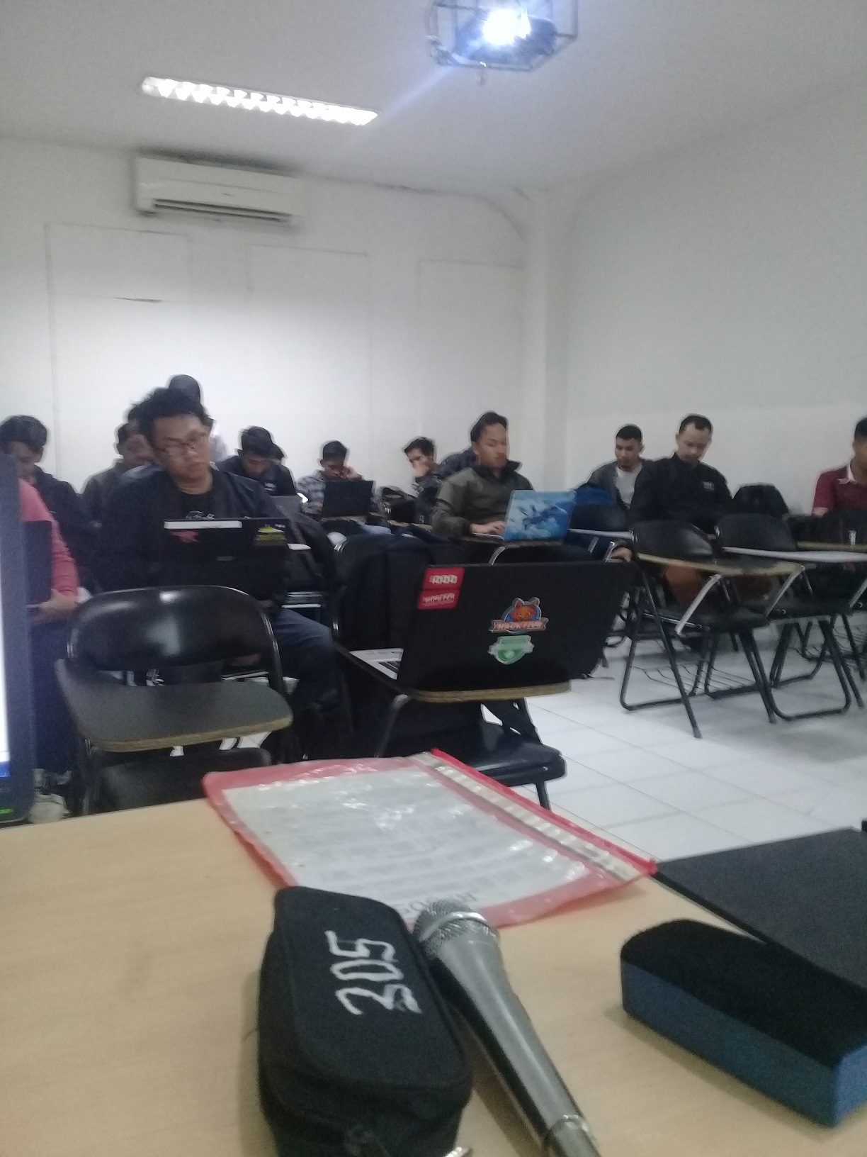 2018-2019-1 12.7AB.05